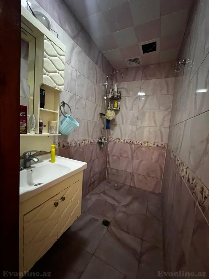 Satılır 5 otaqlı Mənzil Köhnə tikili 130 m² Yeni Yasamal - şəkil 13