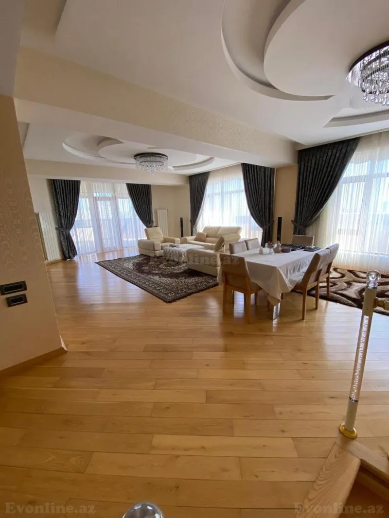 5 otaqlı Mənzil 350 m² Kubinka Satılır