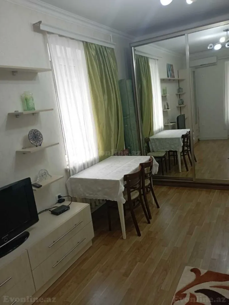 Kirayə verilir 1 otaqlı Mənzil Köhnə tikili 37 m² İçərişəhər m. - şəkil 5