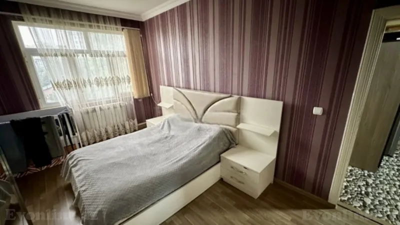 Kirayə verilir 3 otaqlı Mənzil Köhnə tikili 70 m² Memar Əcəmi m. - şəkil 2