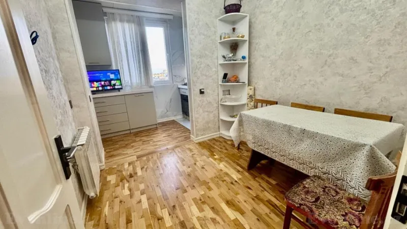 Satılır 3 otaqlı Mənzil Köhnə tikili 70 m² Nərimanov r. - şəkil 7