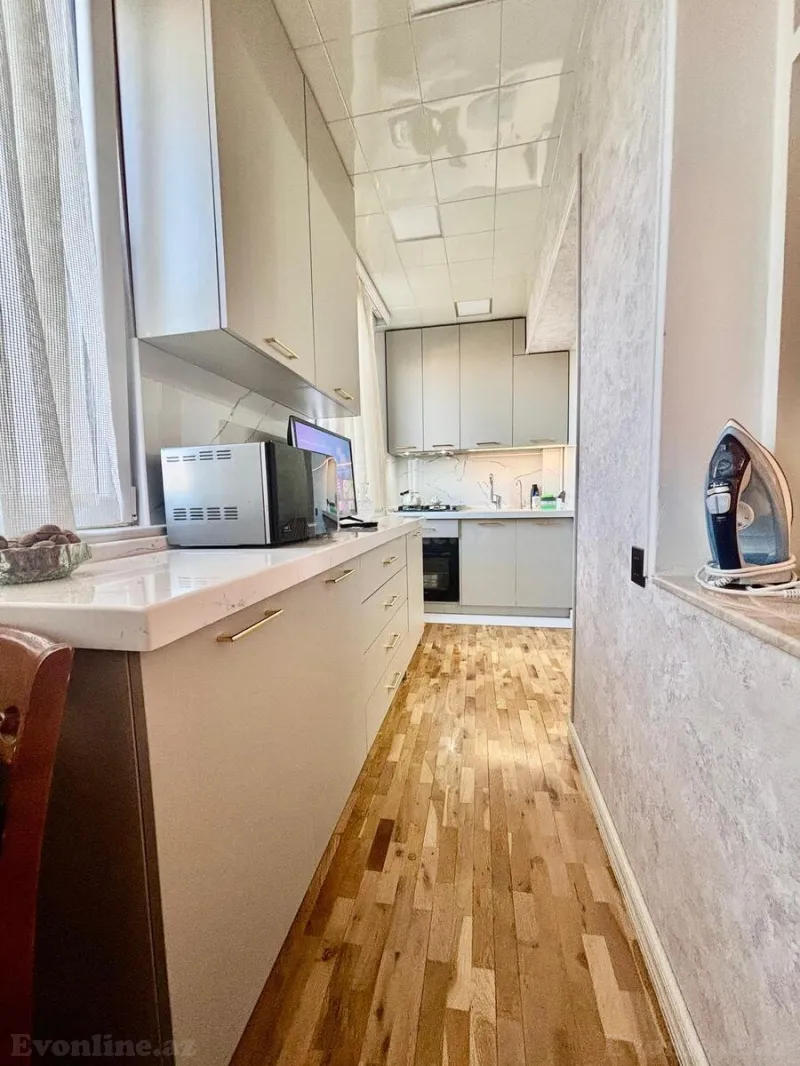 Satılır 3 otaqlı Mənzil Köhnə tikili 70 m² Nərimanov r. - şəkil 9