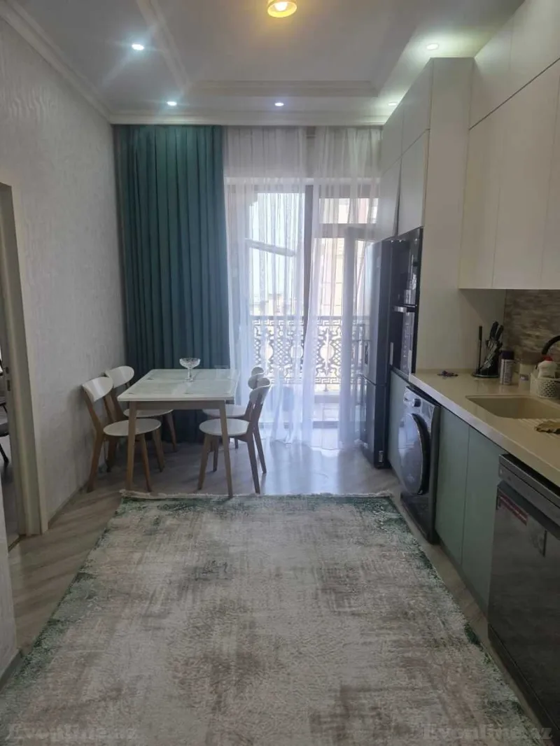 Kirayə verilir 3 otaqlı Mənzil Yeni tikili 100 m² Nəriman Nərimanov m.