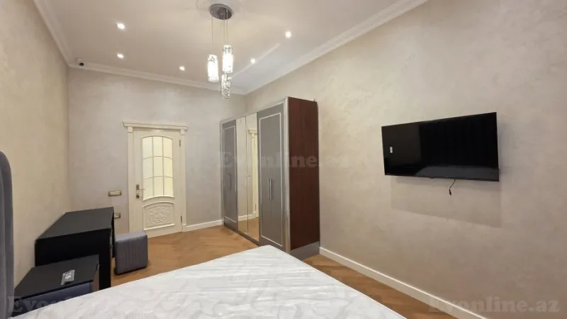 Kirayə verilir 3 otaqlı Mənzil Yeni tikili 170 m² Gənclik m. - şəkil 11