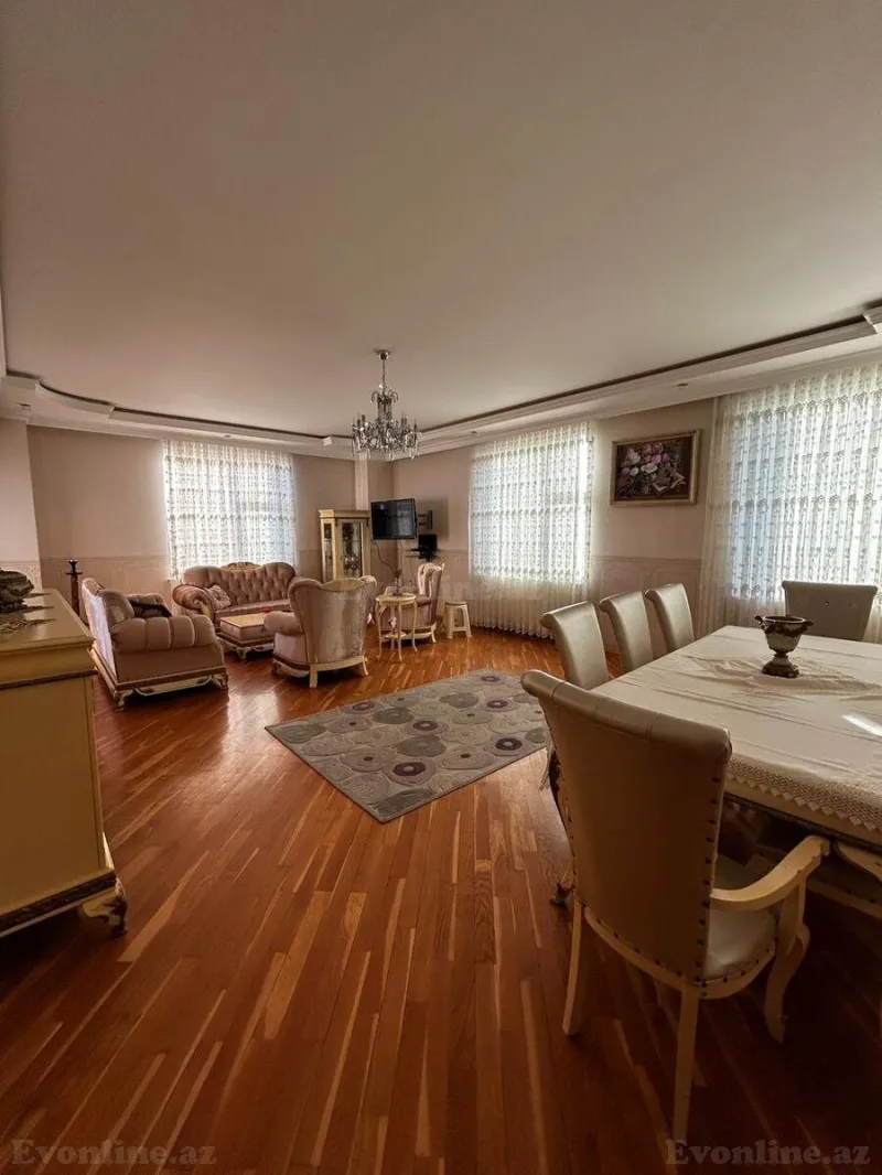 Kirayə verilir 4 otaqlı Mənzil Yeni tikili 160 m² Nərimanov r.