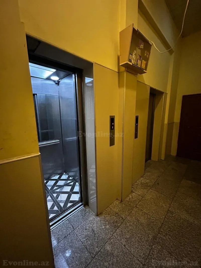 Kirayə verilir 4 otaqlı Mənzil Yeni tikili 160 m² Nərimanov r. - şəkil 19