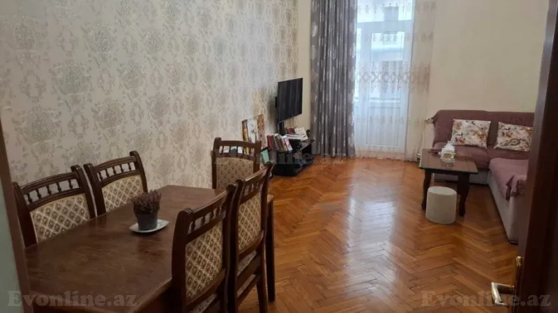 Satılır 3 otaqlı Mənzil Köhnə tikili 80 m² Sahil m. - şəkil 2