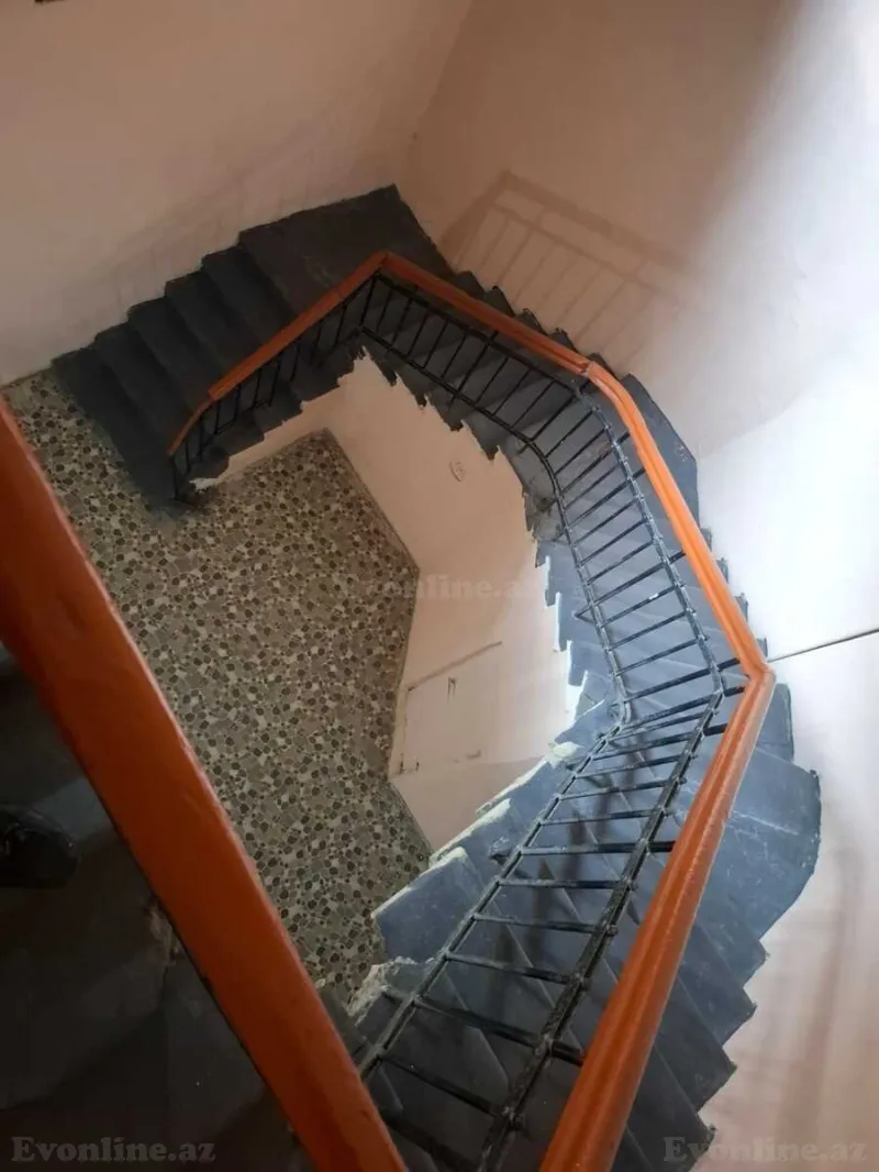 Satılır 3 otaqlı Mənzil Köhnə tikili 80 m² Sahil m. - şəkil 13