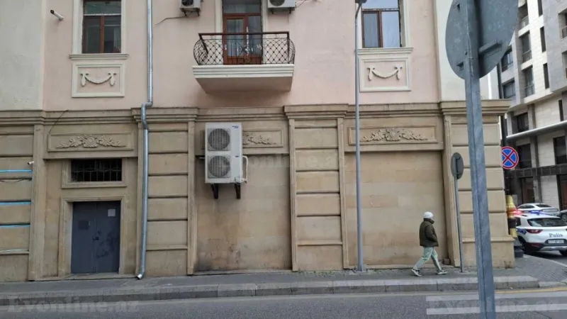 Satılır 3 otaqlı Mənzil Köhnə tikili 80 m² Sahil m. - şəkil 14