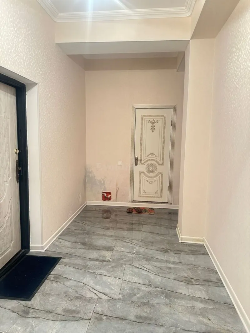 Kirayə verilir 2 otaqlı Mənzil Yeni tikili 90 m² Qara Qarayev m. - şəkil 9