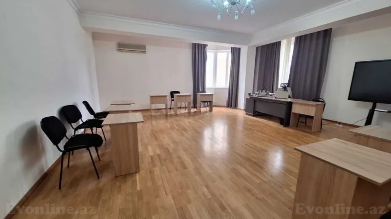 Satılır 4 otaqlı Mənzil Yeni tikili 170 m² 28 May m. - şəkil 2