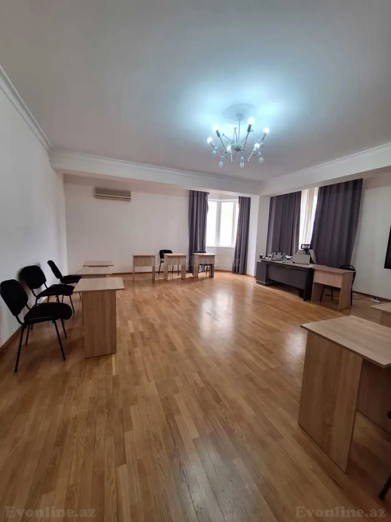 Satılır 4 otaqlı Mənzil Yeni tikili 170 m² 28 May m. - şəkil 3