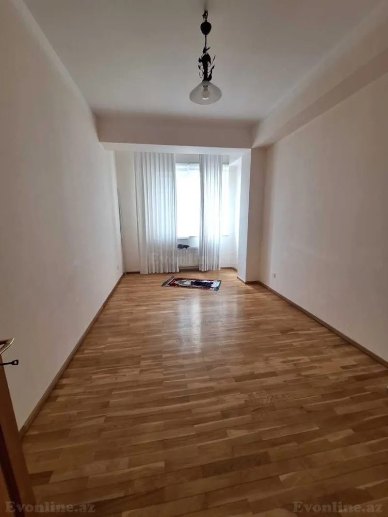 Satılır 4 otaqlı Mənzil Yeni tikili 170 m² 28 May m. - şəkil 5