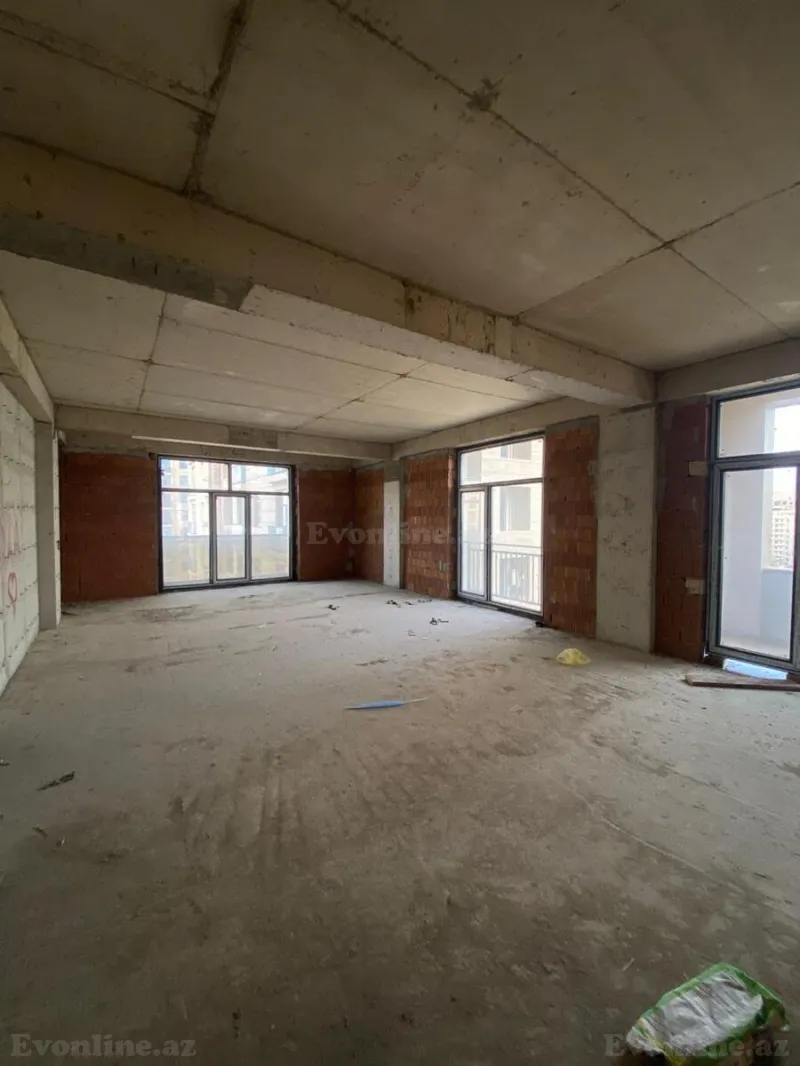 Satılır 3 otaqlı Mənzil Yeni tikili 121.3 m² 28 May m. - şəkil 2