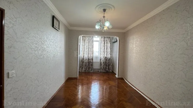 Satılır 2 otaqlı Mənzil Köhnə tikili 55 m² 4-cü mikrorayon