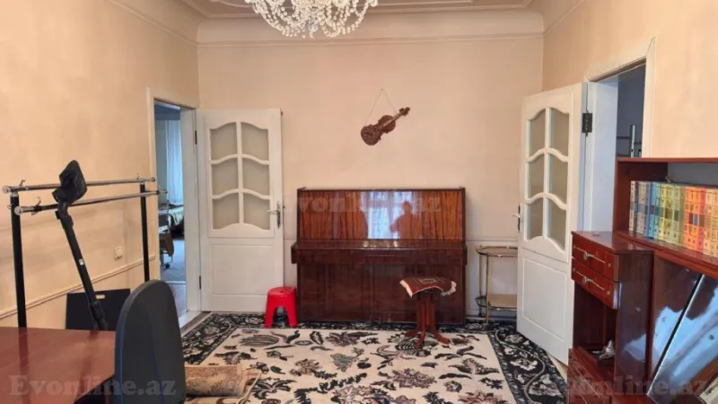 Kirayə verilir 4 otaqlı Mənzil Köhnə tikili 80 m² Yeni Yasamal - şəkil 6