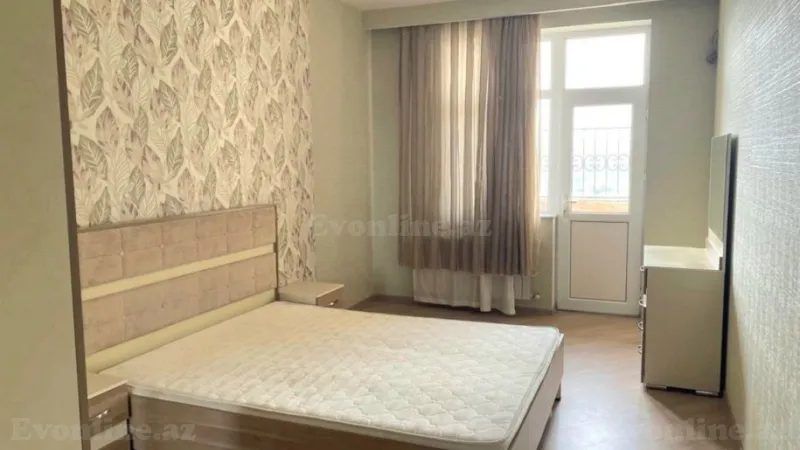 Kirayə verilir 3 otaqlı Mənzil Yeni tikili 86 m² İnşaatçılar m. - şəkil 2