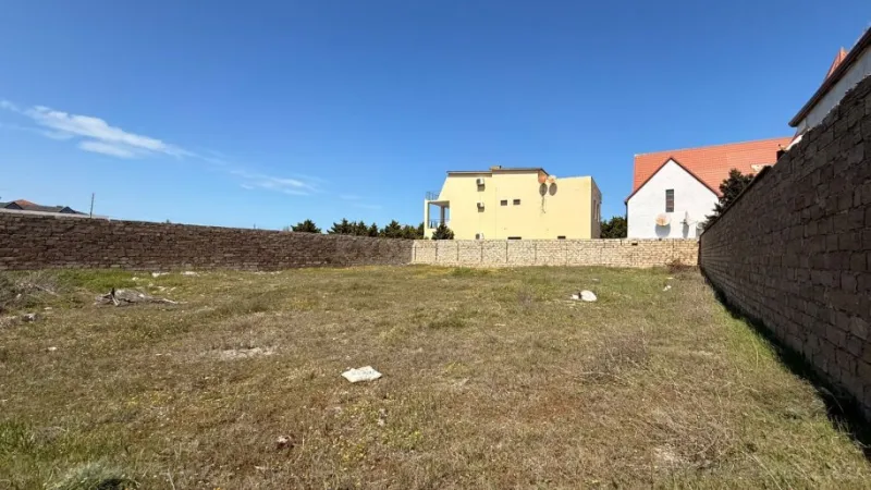 Torpaq Şüvəlan Satılır