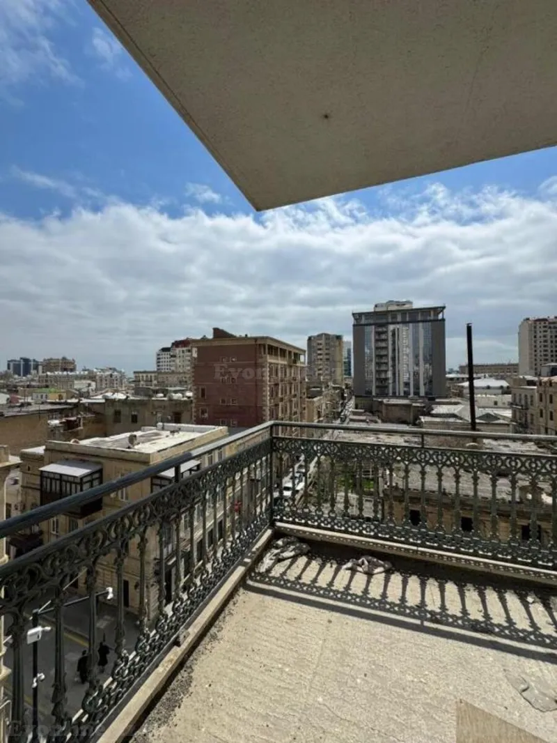 Satılır 3 otaqlı Mənzil Yeni tikili 184 m² Nizami m. - şəkil 14