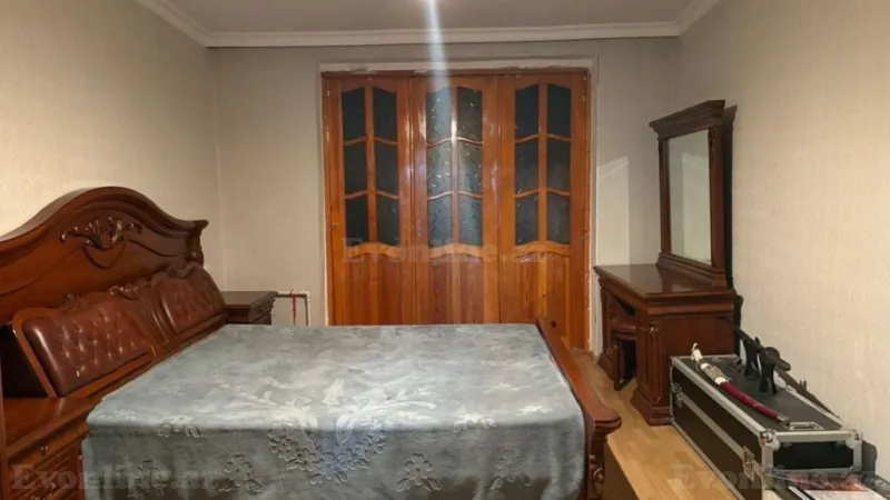 Satılır 3 otaqlı Mənzil Köhnə tikili 75 m² İnşaatçılar m. - şəkil 4