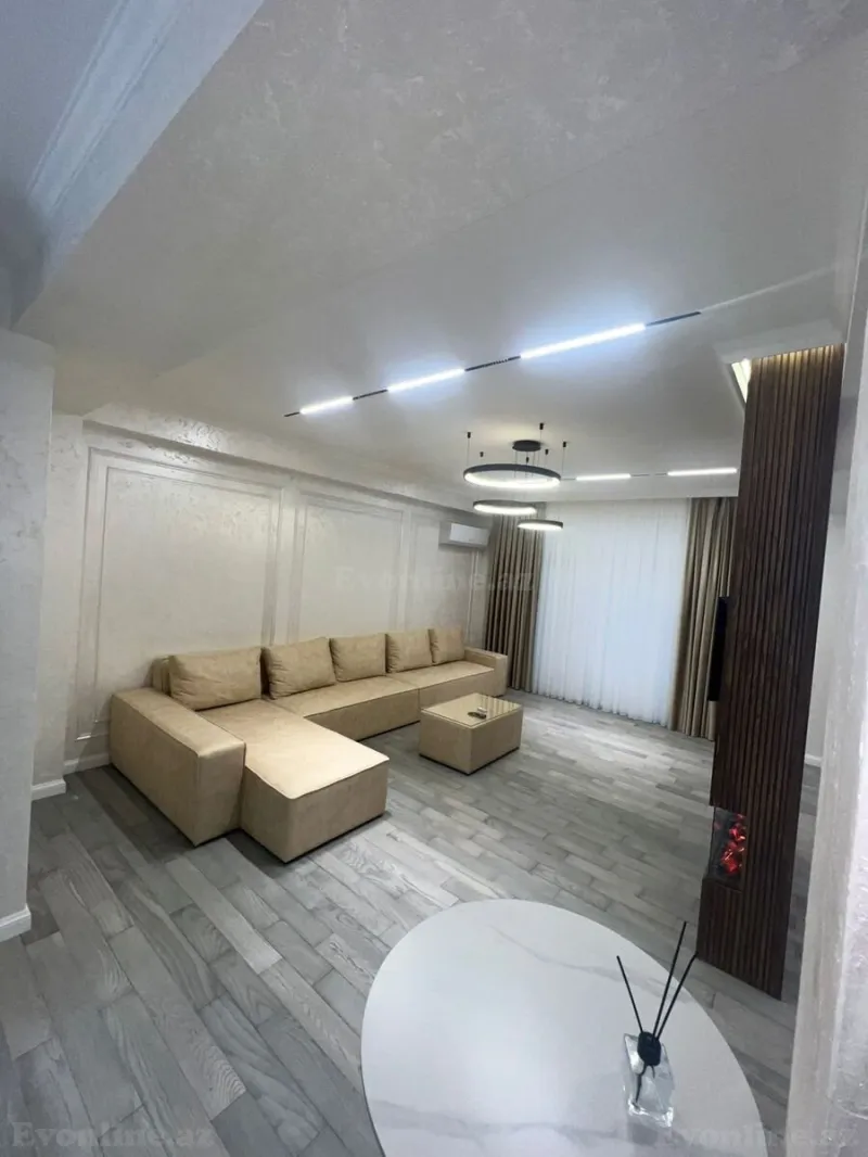 3 otaqlı Mənzil 130 m² Xətai m. Kirayə verilir
