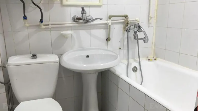 Kirayə verilir 1 otaqlı Mənzil Köhnə tikili 40 m² Elmlər Akademiyası m. - şəkil 10