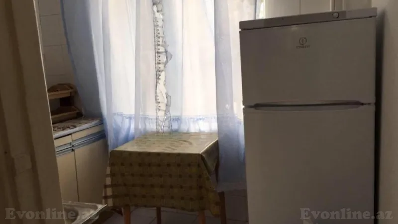 Kirayə verilir 1 otaqlı Mənzil Köhnə tikili 40 m² Elmlər Akademiyası m. - şəkil 12