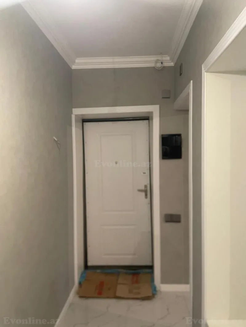 3 otaqlı Mənzil 75 m² 8-ci kilometr Satılır