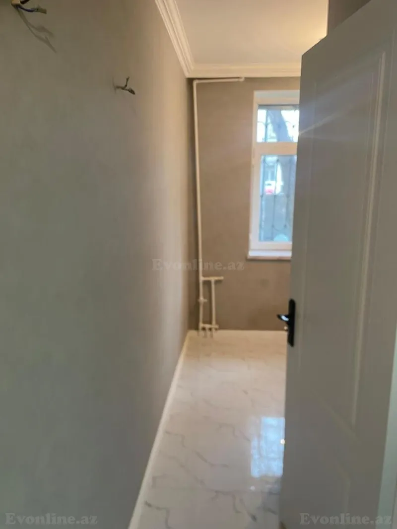 Satılır 3 otaqlı Mənzil Köhnə tikili 75 m² 8-ci kilometr - şəkil 2