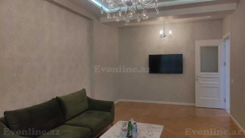 Kirayə verilir 3 otaqlı Mənzil Yeni tikili 130 m² Nəsimi r. - şəkil 2