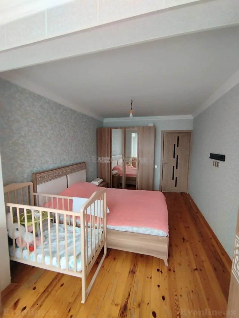 Satılır 5 otaqlı Mənzil Köhnə tikili 110 m² Əhmədli - şəkil 4