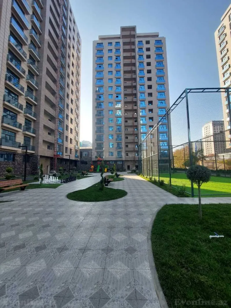 2 otaqlı Mənzil 91 m² 28 May m. Satılır
