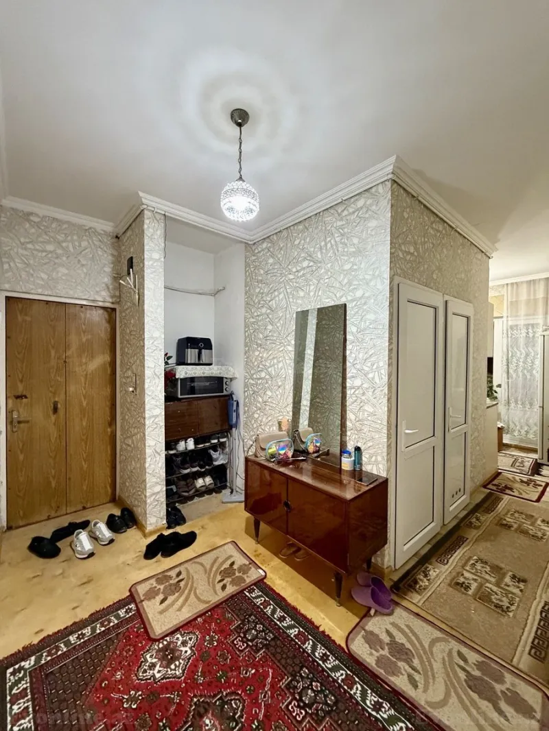 3 otaqlı Mənzil 80 m² Xalqlar Dostluğu m. Satılır