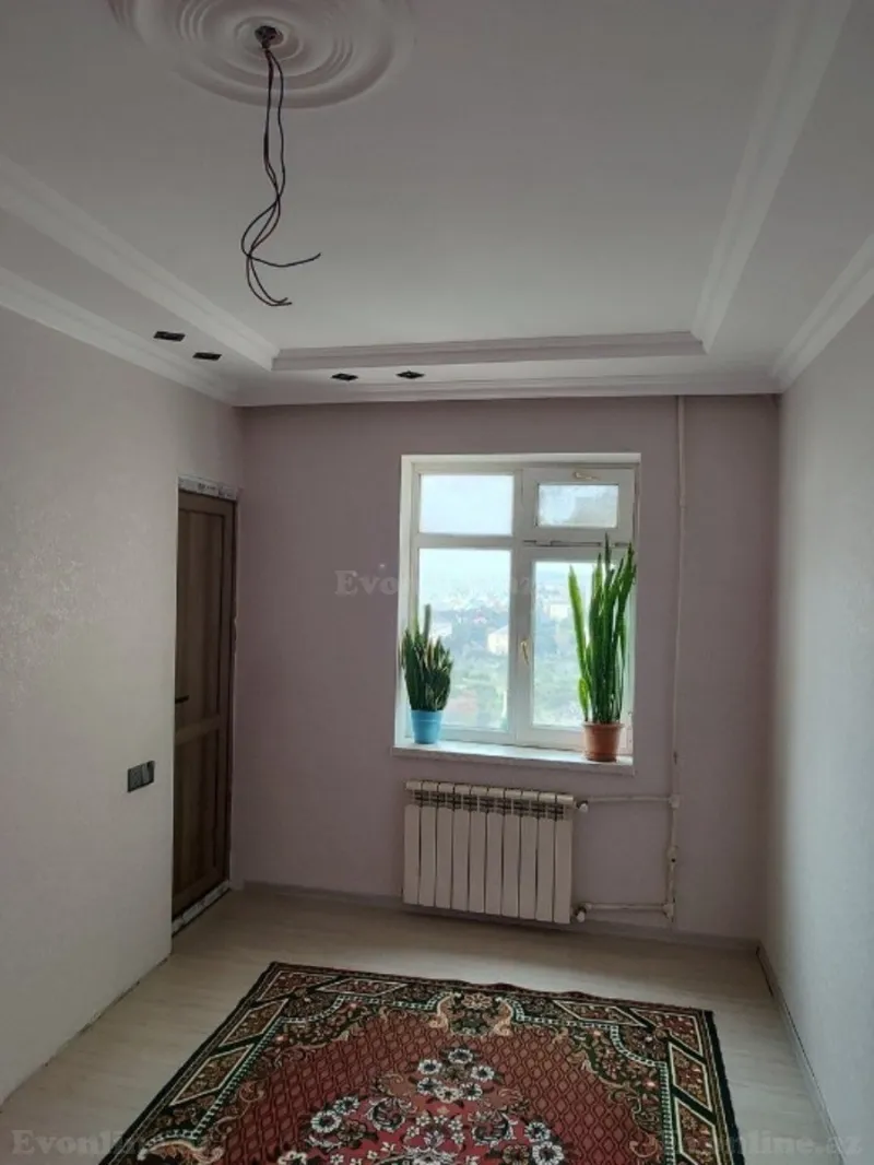 Satılır 4 otaqlı Mənzil Köhnə tikili 110 m² Neftçilər m. - şəkil 4