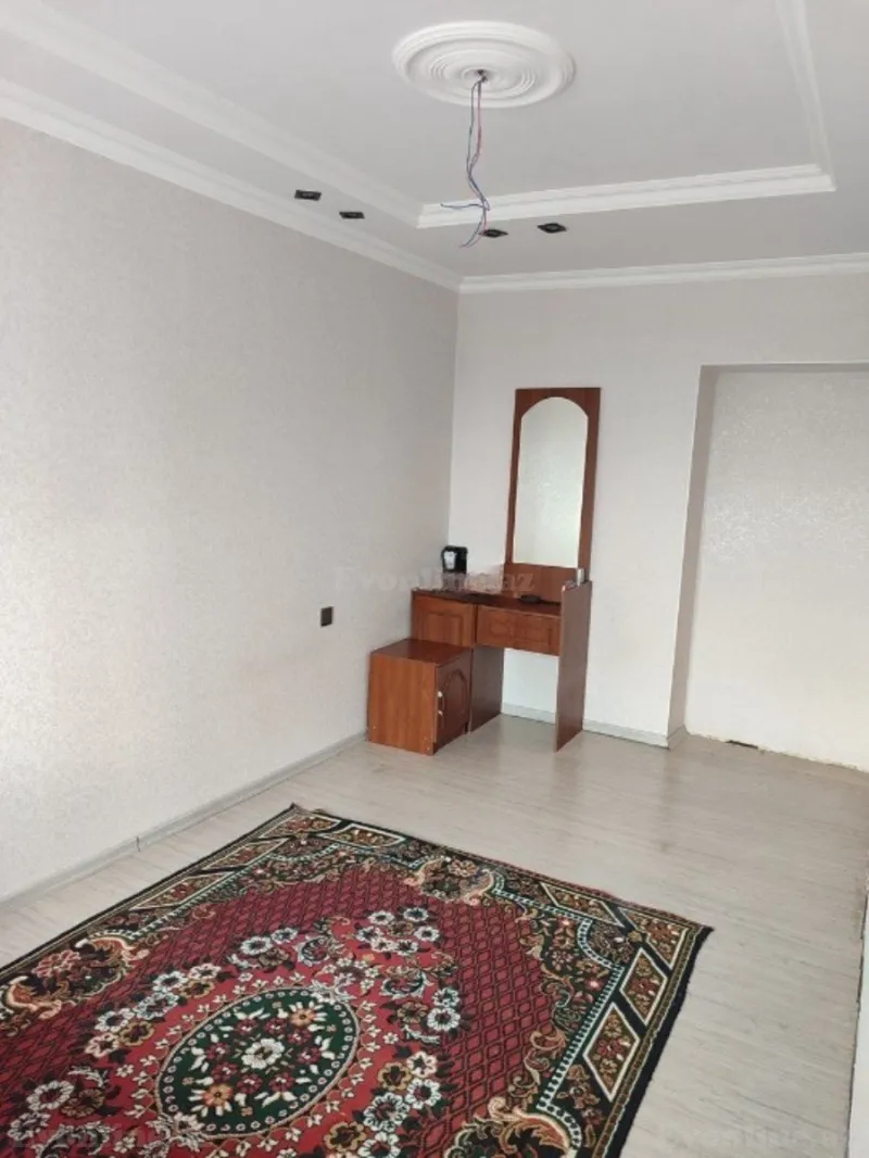 Satılır 4 otaqlı Mənzil Köhnə tikili 110 m² Neftçilər m. - şəkil 5