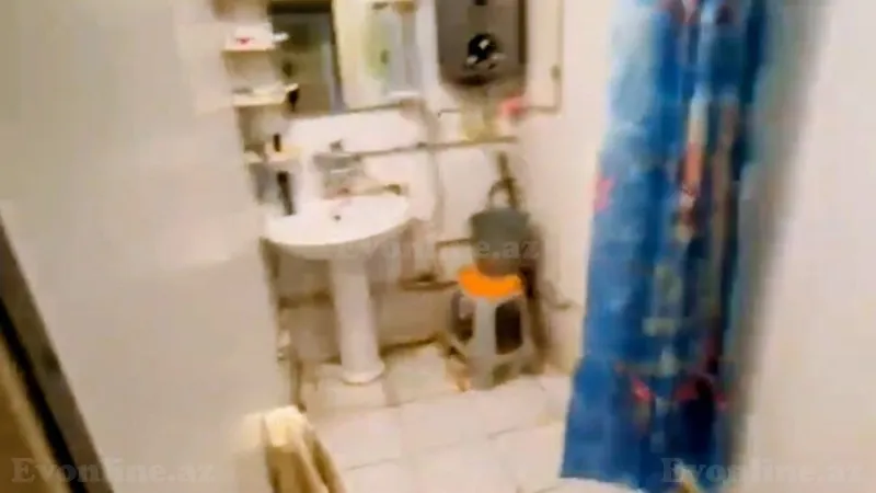 Satılır 3 otaqlı Mənzil Köhnə tikili 64 m² Xalqlar Dostluğu m. - şəkil 2