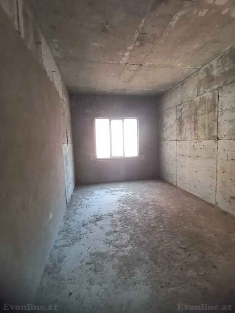 4 otaqlı Mənzil 175 m² 28 May m. Satılır