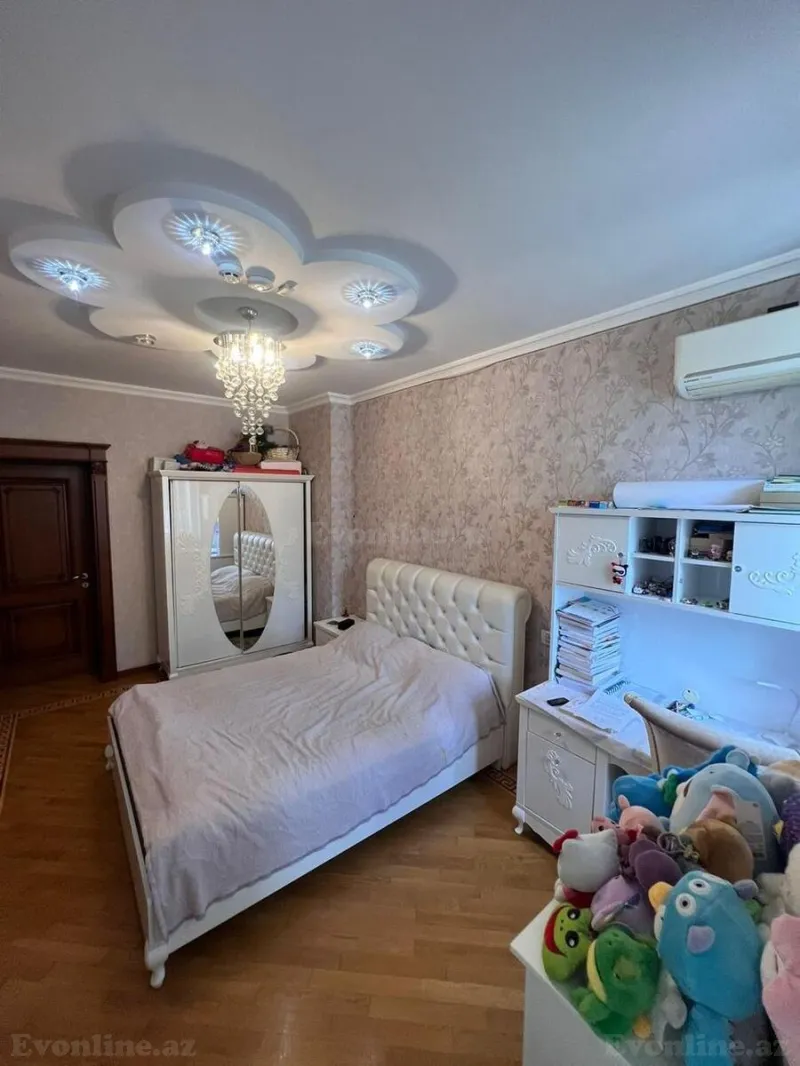 Satılır 4 otaqlı Mənzil Yeni tikili 192 m² 28 May m. - şəkil 9