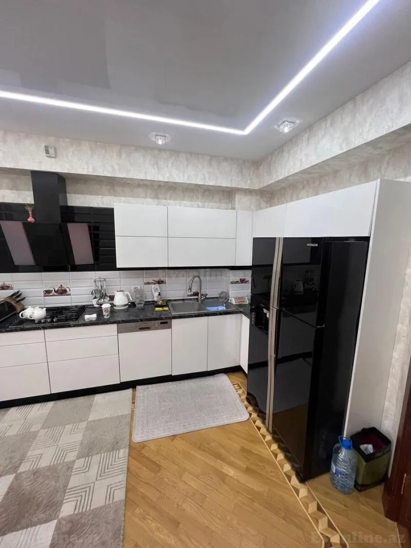 Satılır 4 otaqlı Mənzil Yeni tikili 192 m² 28 May m. - şəkil 15