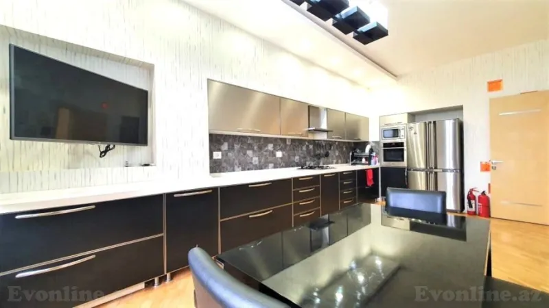 Kirayə verilir 3 otaqlı Mənzil Yeni tikili 125 m² 28 May m. - şəkil 6