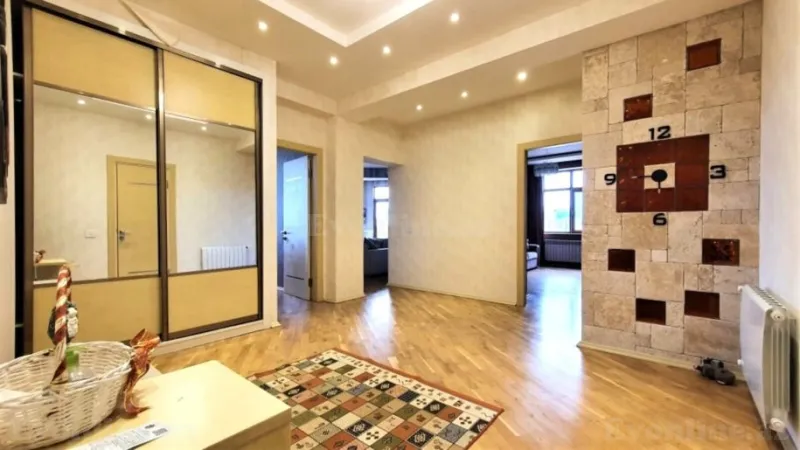 Kirayə verilir 3 otaqlı Mənzil Yeni tikili 125 m² 28 May m. - şəkil 10