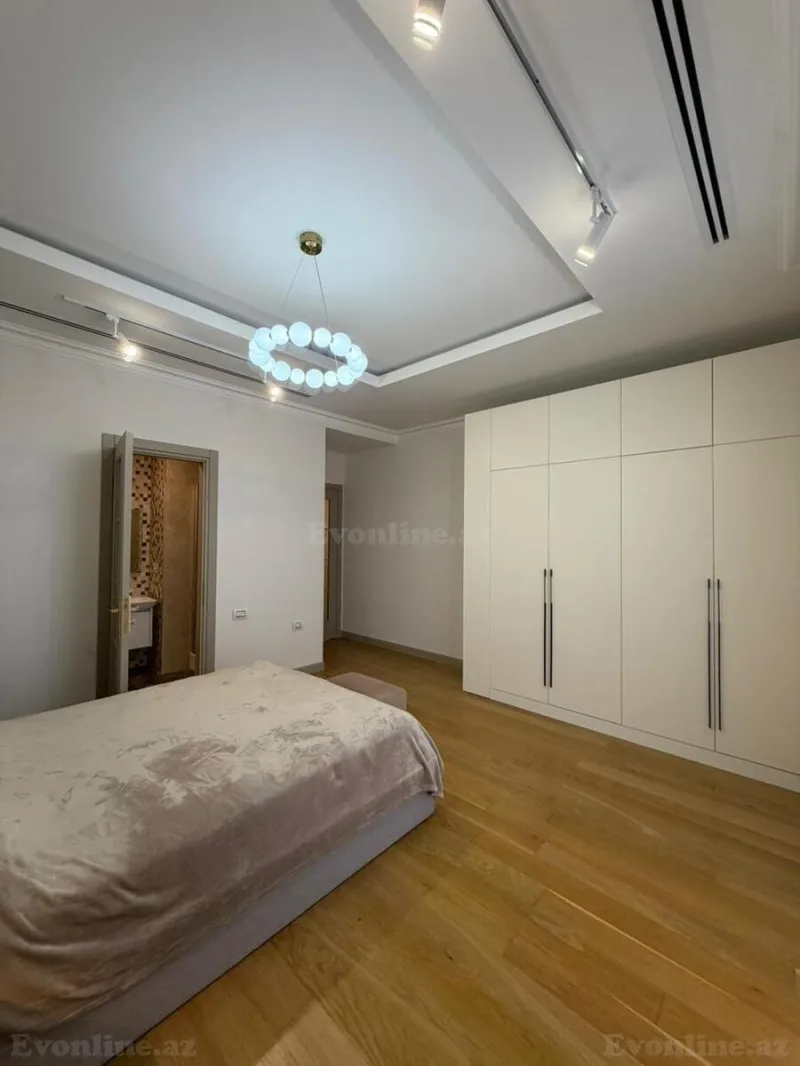Satılır 3 otaqlı Mənzil Yeni tikili 130 m² Nəsimi r. - şəkil 8