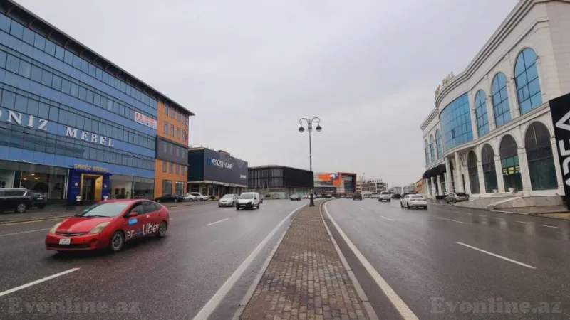 Obyekt 800 m² Xətai r. Kirayə verilir