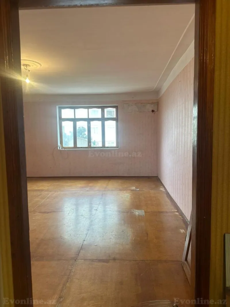 Satılır 4 otaqlı Mənzil Köhnə tikili 130 m² Sabunçu r. - şəkil 5