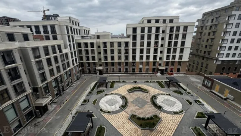 Satılır 3 otaqlı Mənzil Yeni tikili 105 m² 8 Noyabr m.