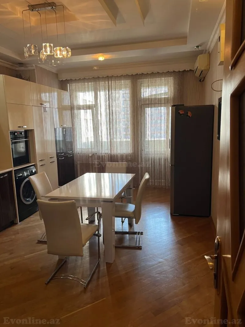 Kirayə verilir 4 otaqlı Mənzil Yeni tikili 165 m² Xətai m. - şəkil 4