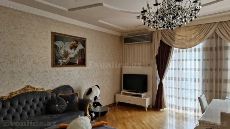 3 otaqlı Mənzil 150 m² Sahil m. Kirayə verilir