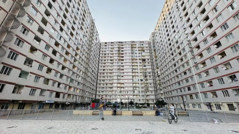 3 otaqlı Mənzil 125 m² İnşaatçılar m. Satılır