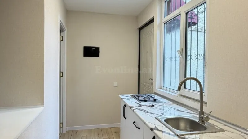 Satılır 1 otaqlı Mənzil Köhnə tikili 27 m² Sahil m. - şəkil 3