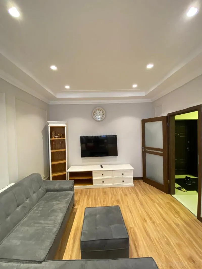 Kirayə verilir 2 otaqlı Mənzil Yeni tikili 70 m² Səbail r. - şəkil 2